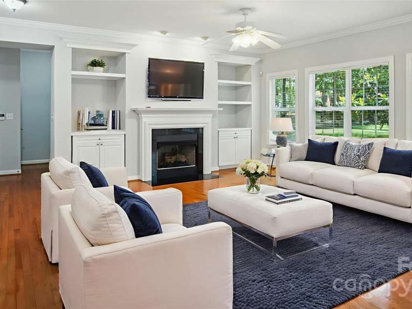 8020 Garnkirk Drive, Huntersville, NC 28078.  MLS# CAR4279896, YatesRealty ID 31053. 