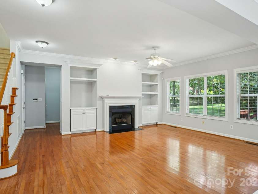 8020 Garnkirk Drive, Huntersville, NC 28078.  MLS# CAR4279896, YatesRealty ID 31053. 