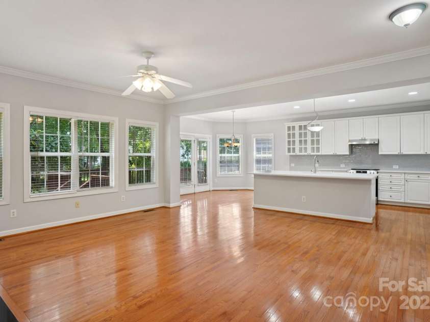 8020 Garnkirk Drive, Huntersville, NC 28078.  MLS# CAR4279896, YatesRealty ID 31053. 
