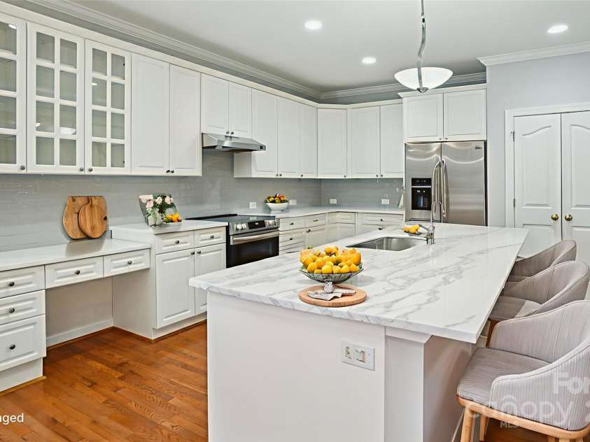 8020 Garnkirk Drive, Huntersville, NC 28078.  MLS# CAR4279896, YatesRealty ID 31053. 