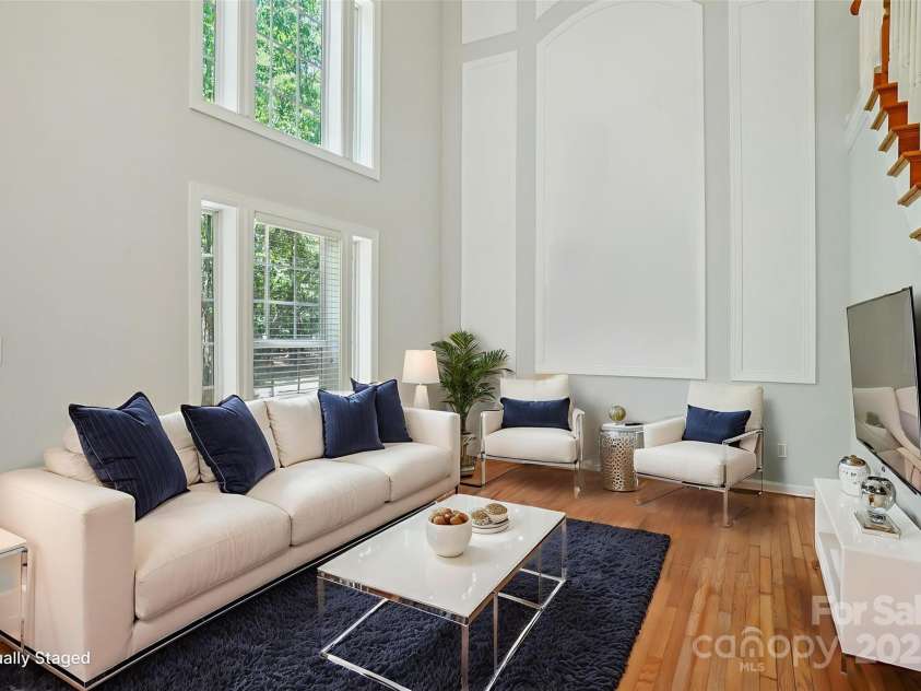 8020 Garnkirk Drive, Huntersville, NC 28078.  MLS# CAR4303503, YatesRealty ID 31053. 