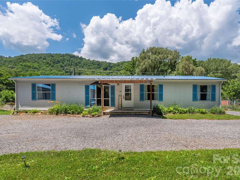 1458 Old Balsam Road, Waynesville, NC 28786.  MLS# CAR4392696, YatesRealty ID 31054. 