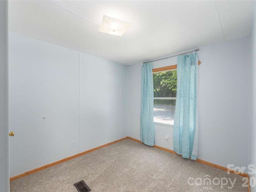 1458 Old Balsam Road, Waynesville, NC 28786.  MLS# CAR4392696, YatesRealty ID 31054. 