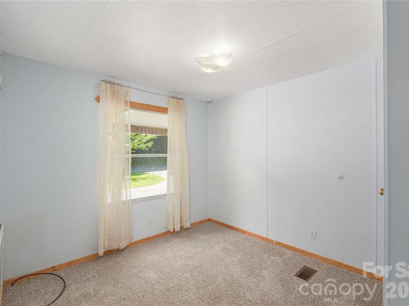 1458 Old Balsam Road, Waynesville, NC 28786.  MLS# CAR4392696, YatesRealty ID 31054. 