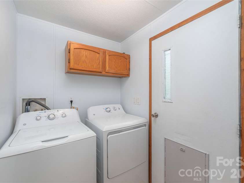 1458 Old Balsam Road, Waynesville, NC 28786.  MLS# CAR4392696, YatesRealty ID 31054. 