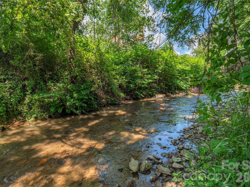 1458 Old Balsam Road, Waynesville, NC 28786.  MLS# CAR4392696, YatesRealty ID 31054. 