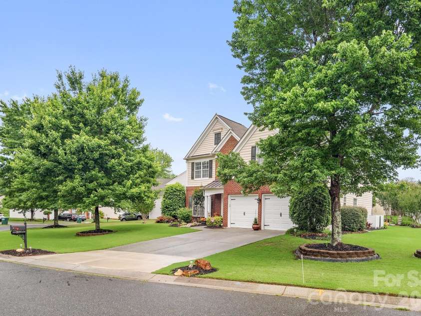 2517 Coltsgate Road, Waxhaw, NC 28173.  MLS# CAR4386694, YatesRealty ID 31055. 