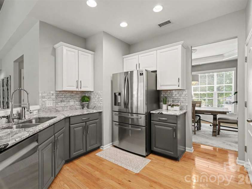 2517 Coltsgate Road, Waxhaw, NC 28173.  MLS# CAR4415991, YatesRealty ID 31055. Ample counter space and kitchen pantry