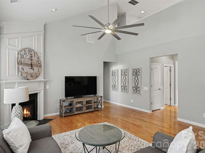 2517 Coltsgate Road, Waxhaw, NC 28173.  MLS# CAR4415991, YatesRealty ID 31055. Gas fireplace and soaring ceilings