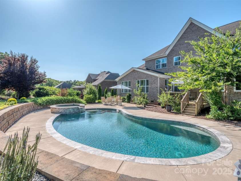 1011 Golden Bell Drive, Marvin, NC 28173.  MLS# CAR4333022, YatesRealty ID 31056. 