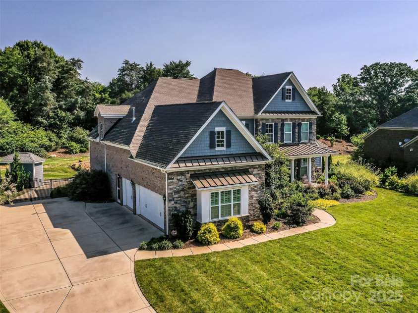 1011 Golden Bell Drive, Marvin, NC 28173.  MLS# CAR4333022, YatesRealty ID 31056. 