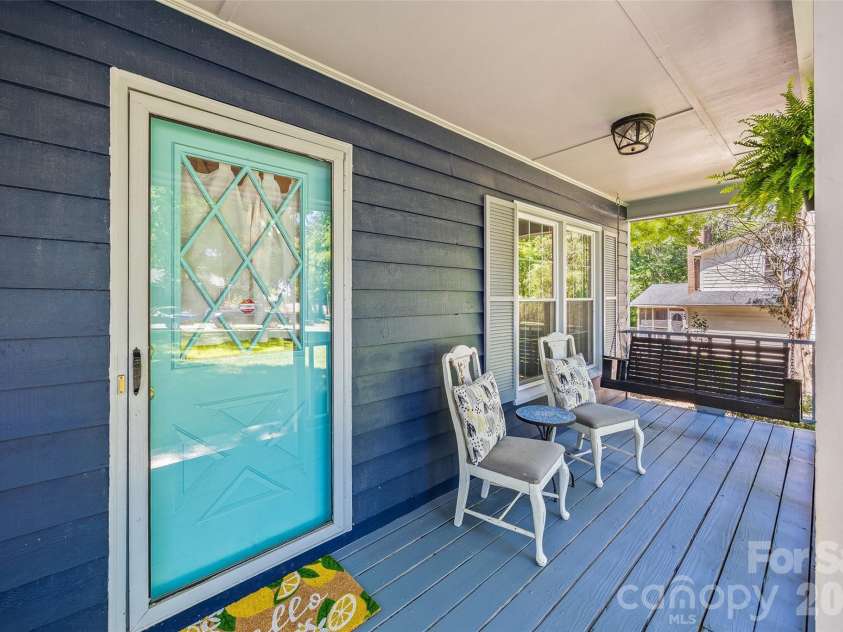 10924 Pampas Circle, Charlotte, NC 28226.  MLS# CAR4389053, YatesRealty ID 31056. 