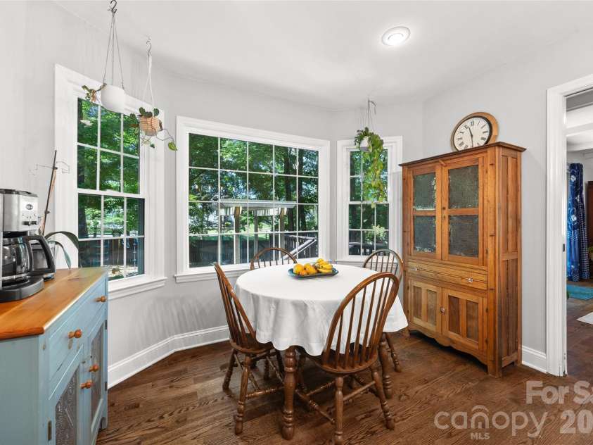 10924 Pampas Circle, Charlotte, NC 28226.  MLS# CAR4389053, YatesRealty ID 31056. 