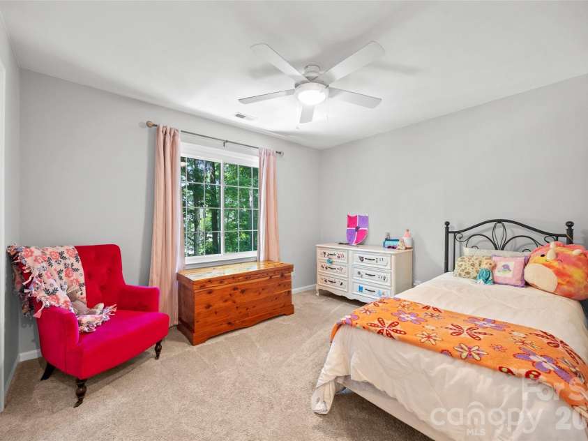 10924 Pampas Circle, Charlotte, NC 28226.  MLS# CAR4389053, YatesRealty ID 31056. 