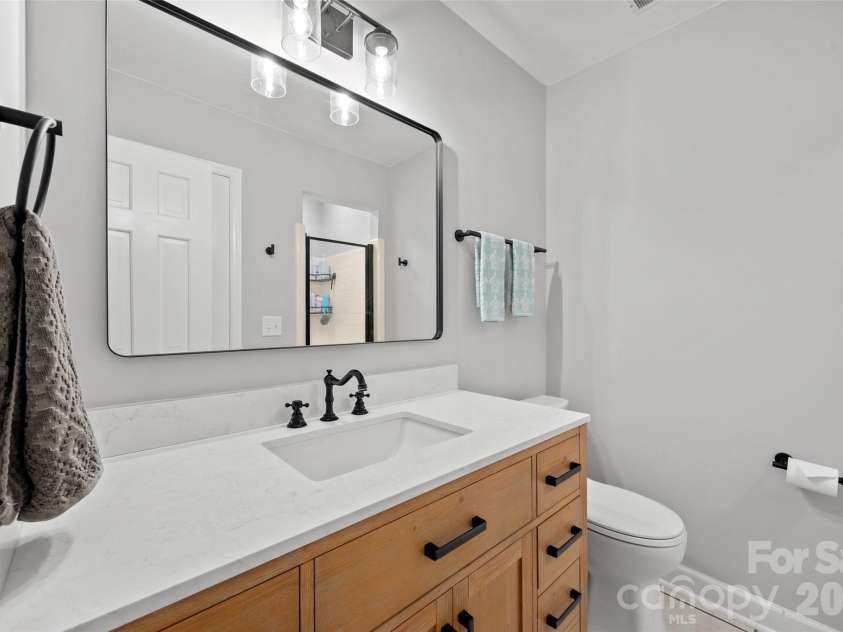 10924 Pampas Circle, Charlotte, NC 28226.  MLS# CAR4389053, YatesRealty ID 31056. 