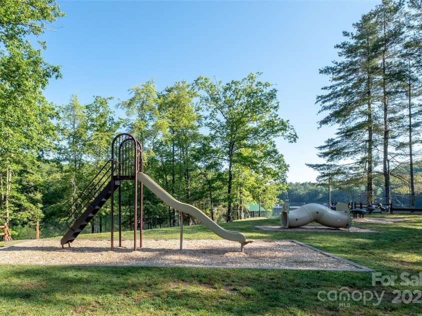 877 Soquili Drive, Brevard, NC 28712.  MLS# CAR4282524, YatesRealty ID 31057. 