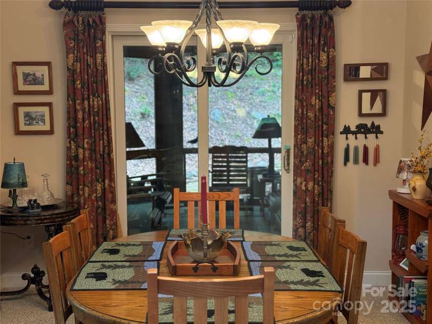 877 Soquili Drive, Brevard, NC 28712.  MLS# CAR4282524, YatesRealty ID 31057. Dining area.