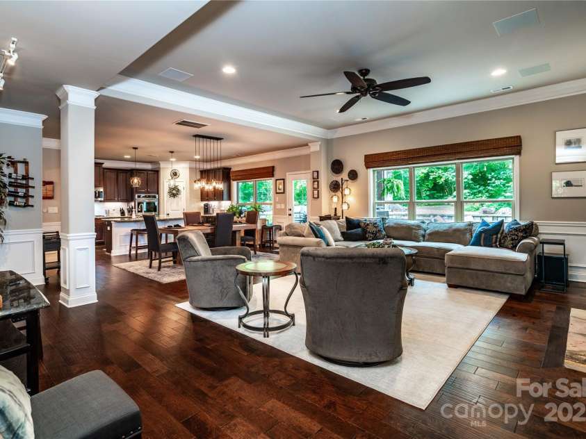 11915 Red Sorrell Lane, Huntersville, NC 28078.  MLS# CAR4284323, YatesRealty ID 31058. 