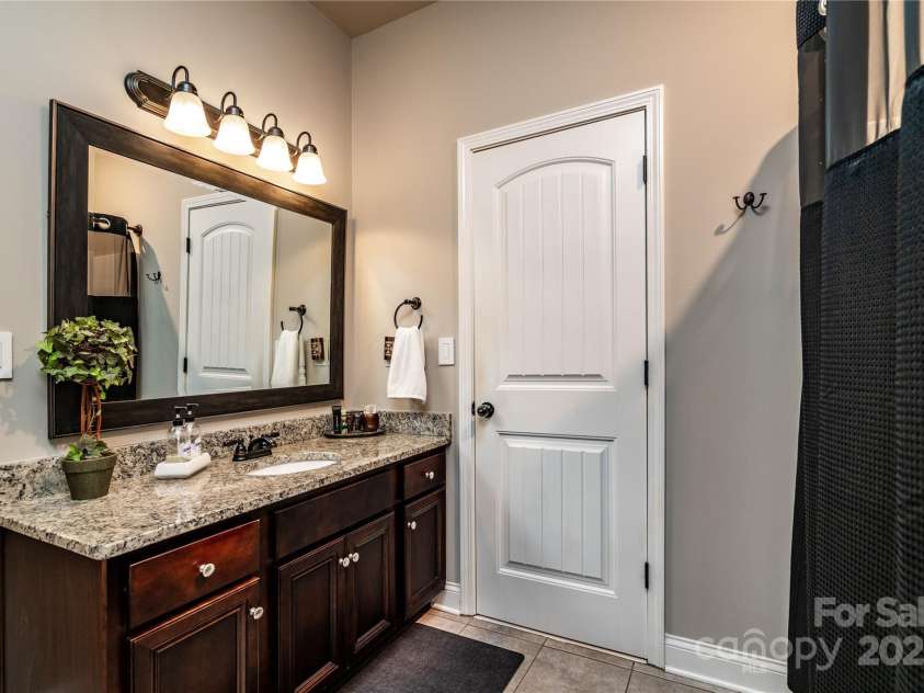 11915 Red Sorrell Lane, Huntersville, NC 28078.  MLS# CAR4284323, YatesRealty ID 31058. 