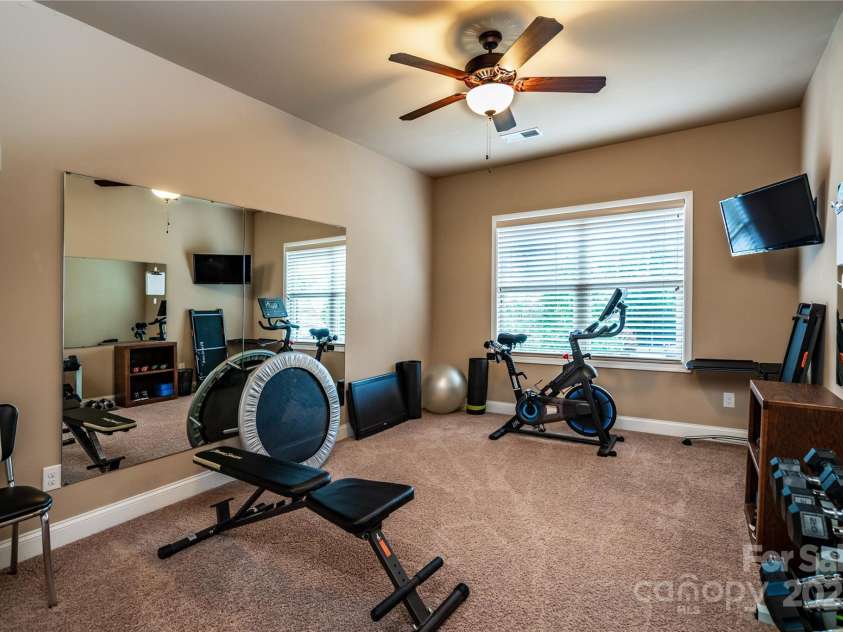 11915 Red Sorrell Lane, Huntersville, NC 28078.  MLS# CAR4284323, YatesRealty ID 31058. 
