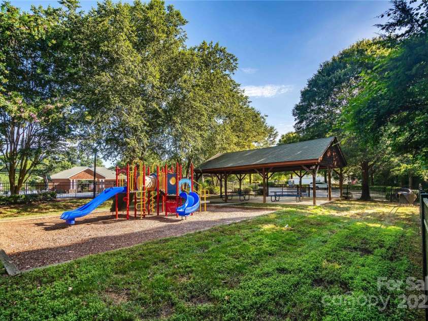 11915 Red Sorrell Lane, Huntersville, NC 28078.  MLS# CAR4284323, YatesRealty ID 31058. 
