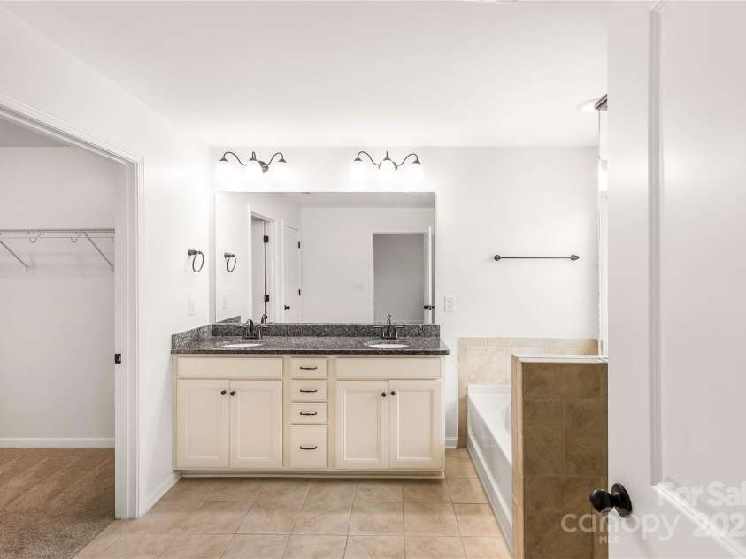 4016 Alston Drive, Lancaster, SC 29720.  MLS# CAR4283200, YatesRealty ID 31059. 