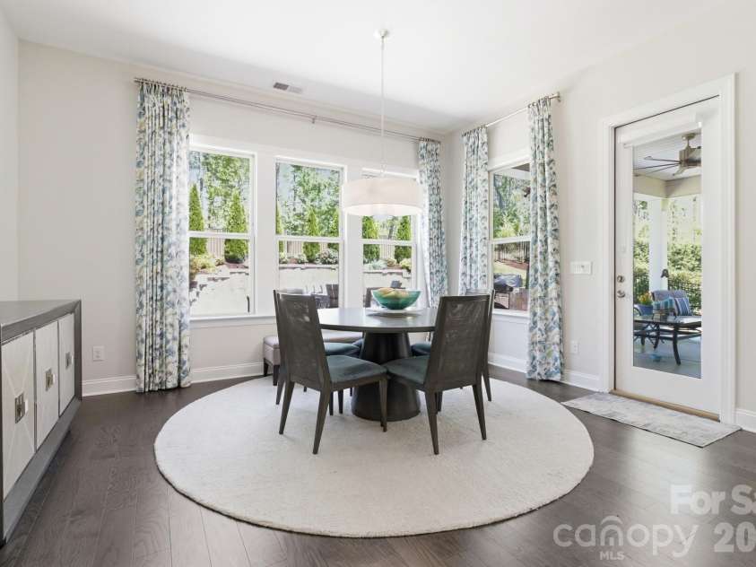 4512 Acorn Hill Drive, Lancaster, SC 29720.  MLS# CAR4384676, YatesRealty ID 31059. Breakfast Area