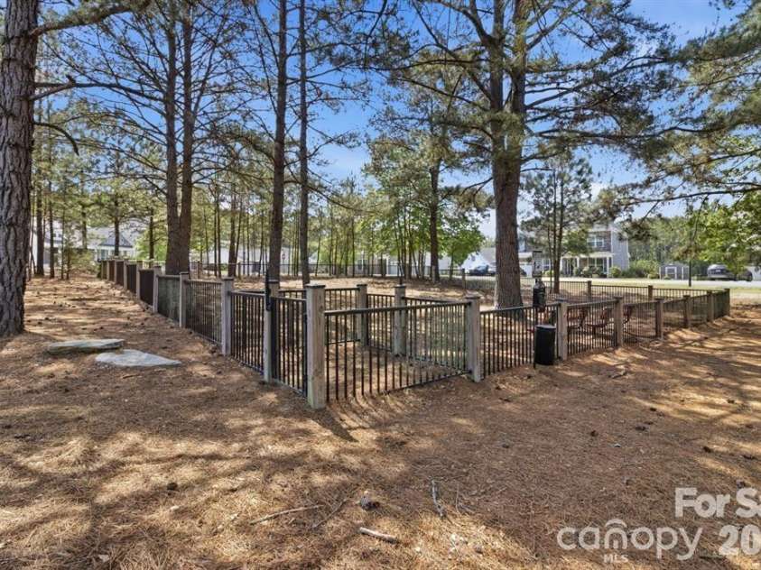 4512 Acorn Hill Drive, Lancaster, SC 29720.  MLS# CAR4384676, YatesRealty ID 31059. Community Area