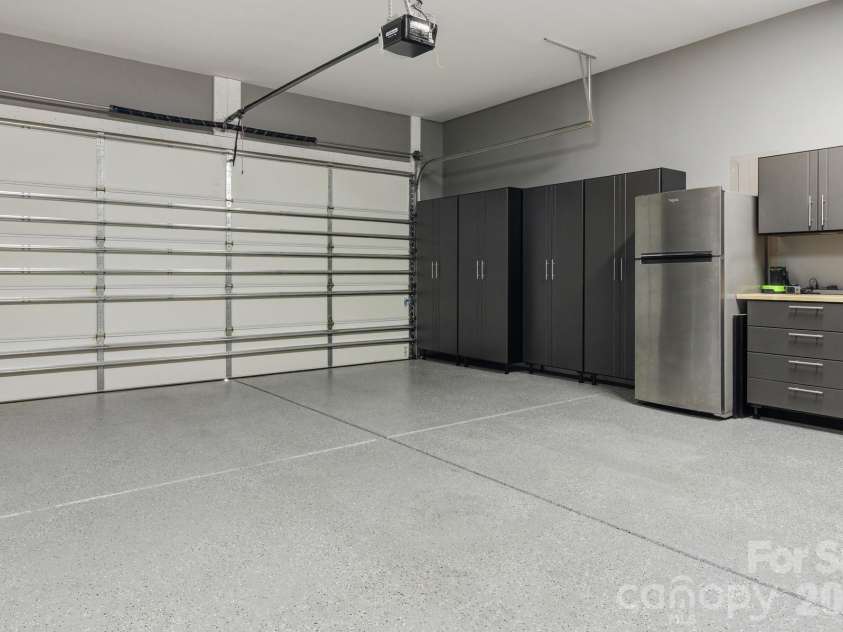 4512 Acorn Hill Drive, Lancaster, SC 29720.  MLS# CAR4384676, YatesRealty ID 31059. Garage