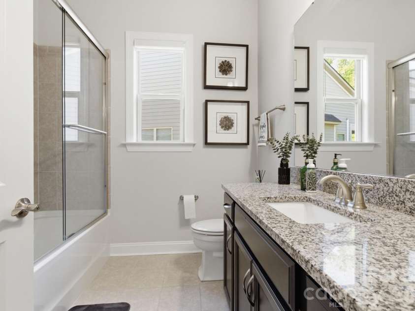 4512 Acorn Hill Drive, Lancaster, SC 29720.  MLS# CAR4384676, YatesRealty ID 31059. Secondary Bathroom