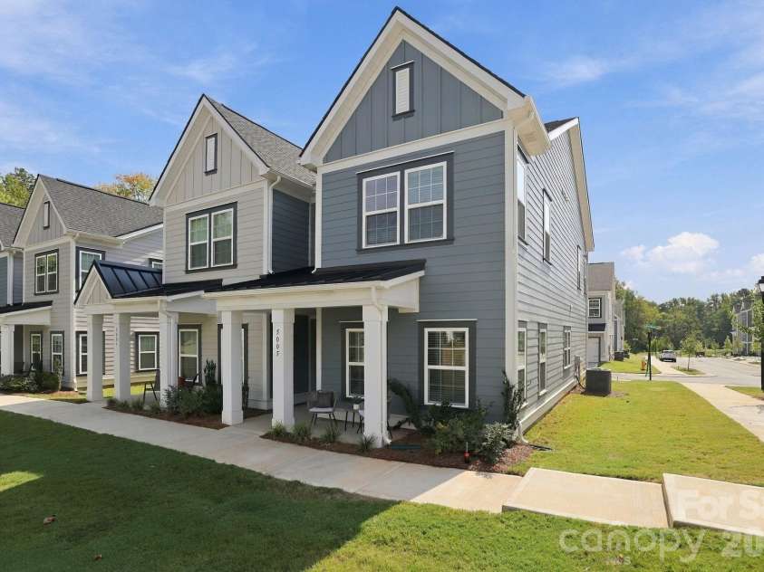 5016 Cherry Gum Court, Matthews, NC 28105.  MLS# CAR4422734, YatesRealty ID 3106. 