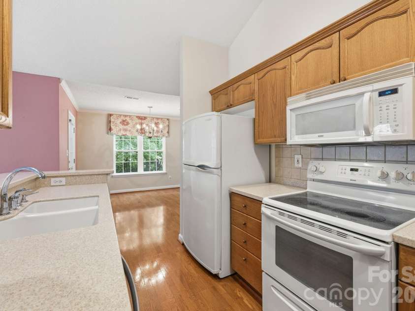 228 Oak Village Parkway, Mooresville, NC 28117.  MLS# CAR4391804, YatesRealty ID 31061. 