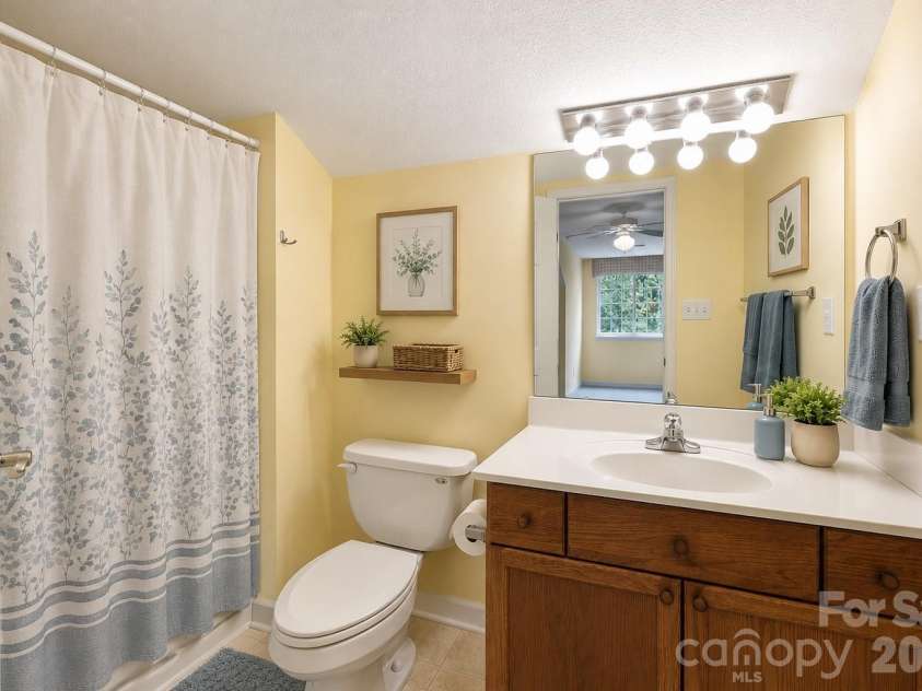 228 Oak Village Parkway, Mooresville, NC 28117.  MLS# CAR4391804, YatesRealty ID 31061. 