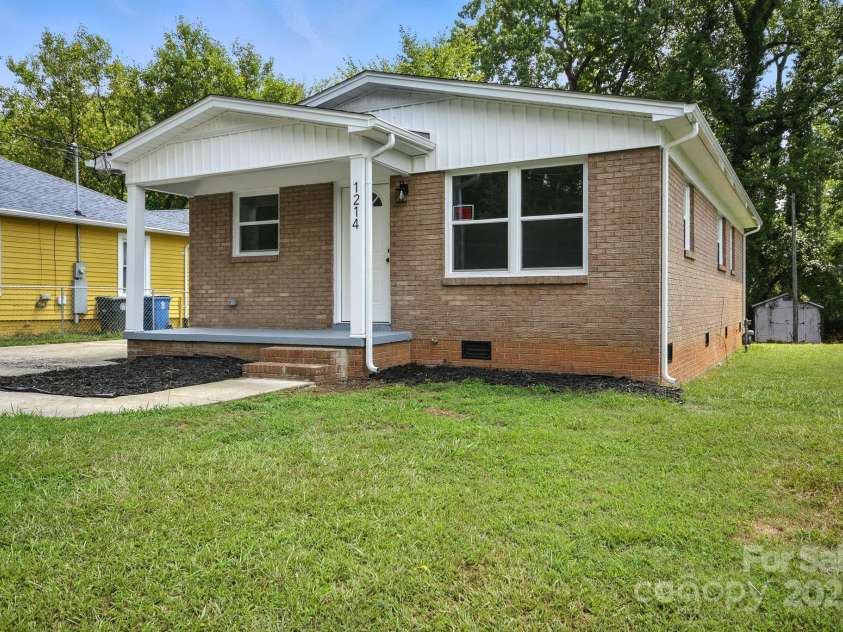 1214 Short Street, Salisbury, NC 28144.  MLS# CAR4286620, YatesRealty ID 31063. 