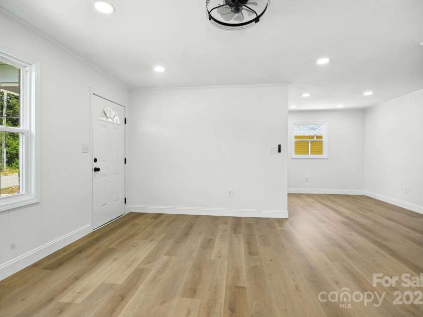 1214 Short Street, Salisbury, NC 28144.  MLS# CAR4286620, YatesRealty ID 31063. 