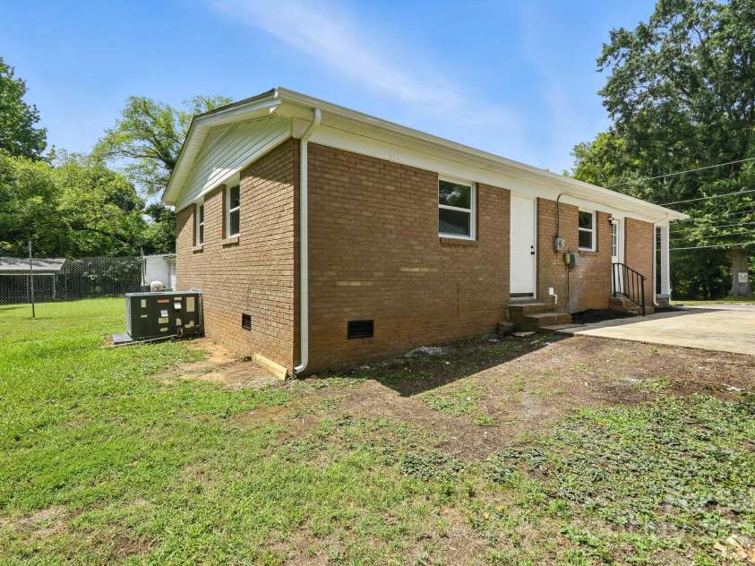 1214 Short Street, Salisbury, NC 28144.  MLS# CAR4286620, YatesRealty ID 31063. Back Yard View