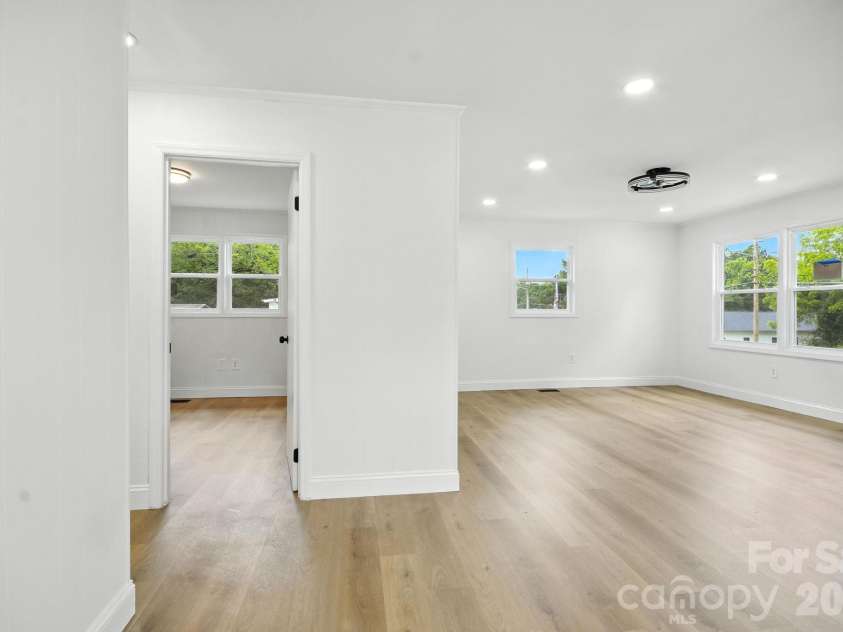 1214 Short Street, Salisbury, NC 28144.  MLS# CAR4286620, YatesRealty ID 31063. Hall 