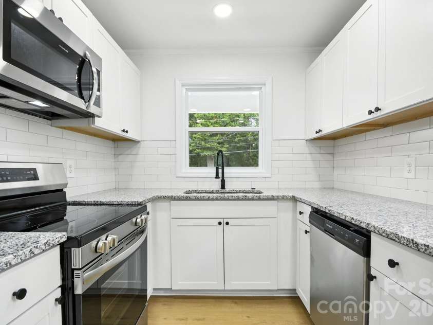 1214 Short Street, Salisbury, NC 28144.  MLS# CAR4286620, YatesRealty ID 31063. Kitchen