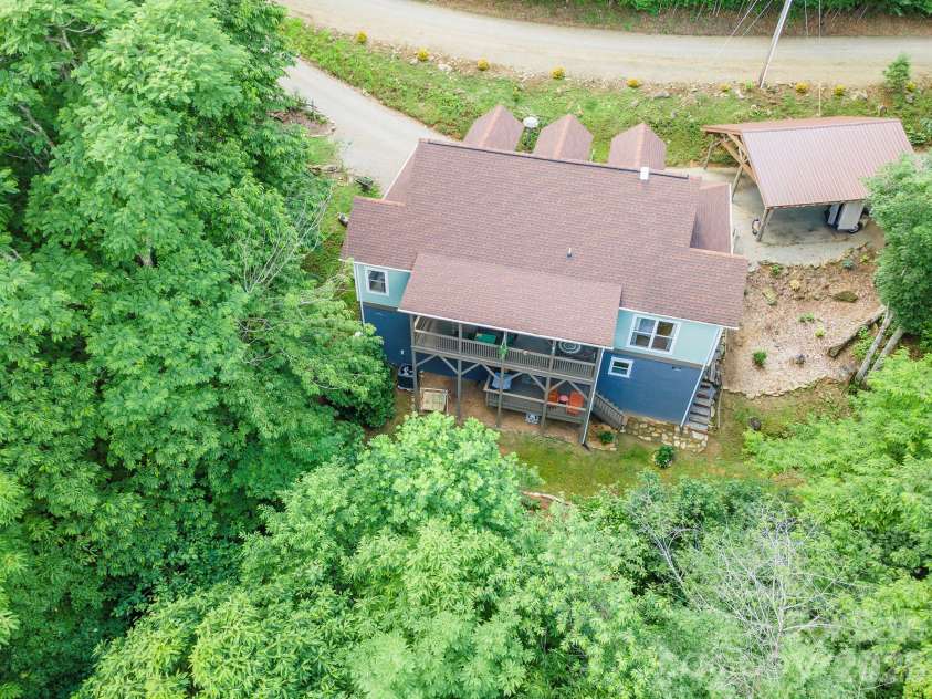 78 Spellbound Road, Waynesville, NC 28785.  MLS# CAR4378330, YatesRealty ID 31065. 