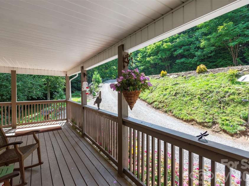 78 Spellbound Road, Waynesville, NC 28785.  MLS# CAR4378330, YatesRealty ID 31065. 