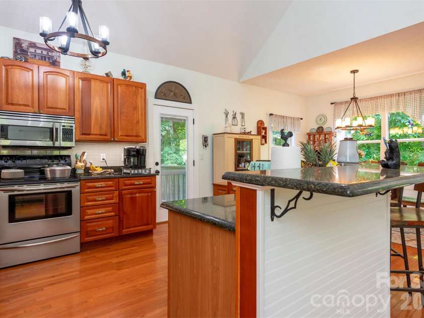 78 Spellbound Road, Waynesville, NC 28785.  MLS# CAR4378330, YatesRealty ID 31065. 