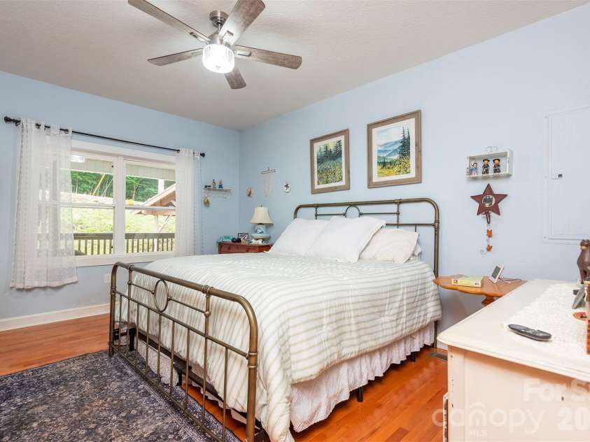 78 Spellbound Road, Waynesville, NC 28785.  MLS# CAR4378330, YatesRealty ID 31065. 