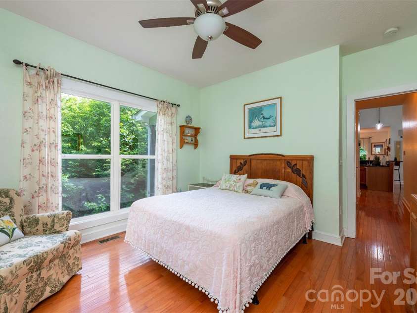 78 Spellbound Road, Waynesville, NC 28785.  MLS# CAR4378330, YatesRealty ID 31065. 