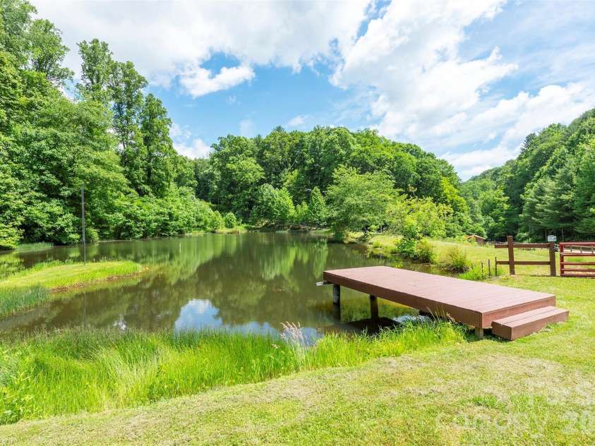 78 Spellbound Road, Waynesville, NC 28785.  MLS# CAR4378330, YatesRealty ID 31065. 