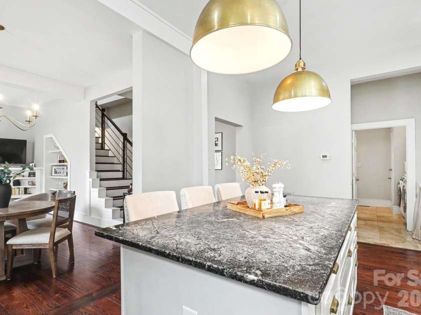904 36th Street, Charlotte, NC 28205.  MLS# CAR4392678, YatesRealty ID 31067. Open floor plan
