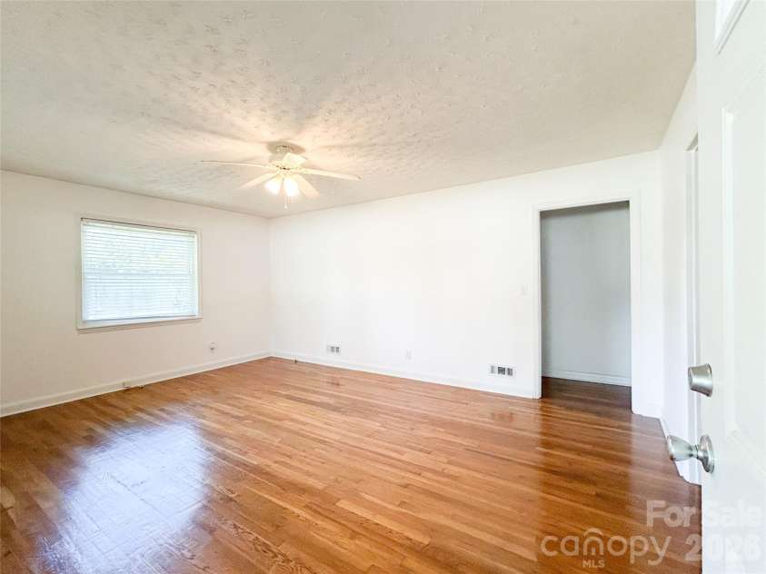 119 Hillcrest Street, Shelby, NC 28152.  MLS# CAR4391775, YatesRealty ID 31068. Living Room