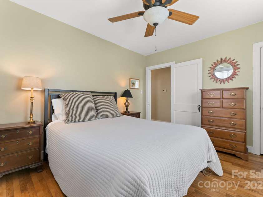 580 Maple Street, Brevard, NC 28712.  MLS# CAR4288715, YatesRealty ID 31068. 