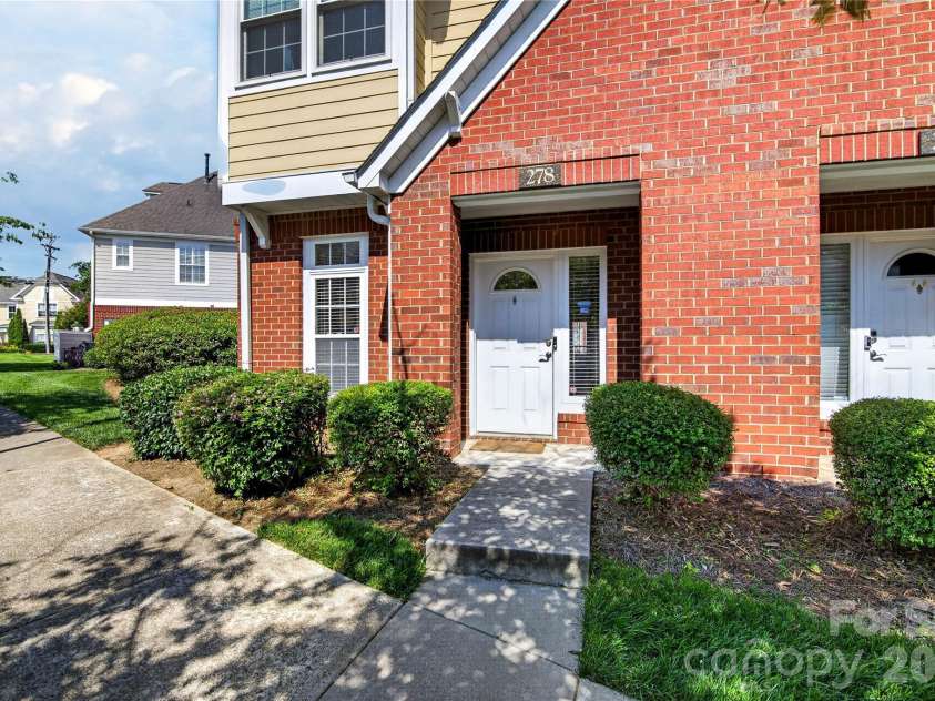 278 Davidson Gateway Drive, Davidson, NC 28036.  MLS# CAR4393609, YatesRealty ID 31069. Front Elevation #1
