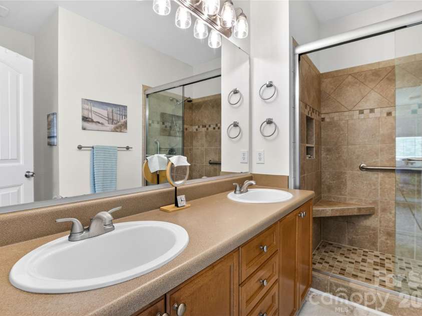 278 Davidson Gateway Drive, Davidson, NC 28036.  MLS# CAR4393609, YatesRealty ID 31069. Primary Bath #1