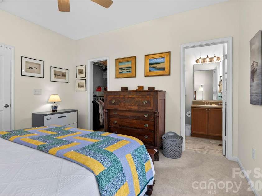 278 Davidson Gateway Drive, Davidson, NC 28036.  MLS# CAR4393609, YatesRealty ID 31069. Second Bedroom #3 showing access to ensuite bath
